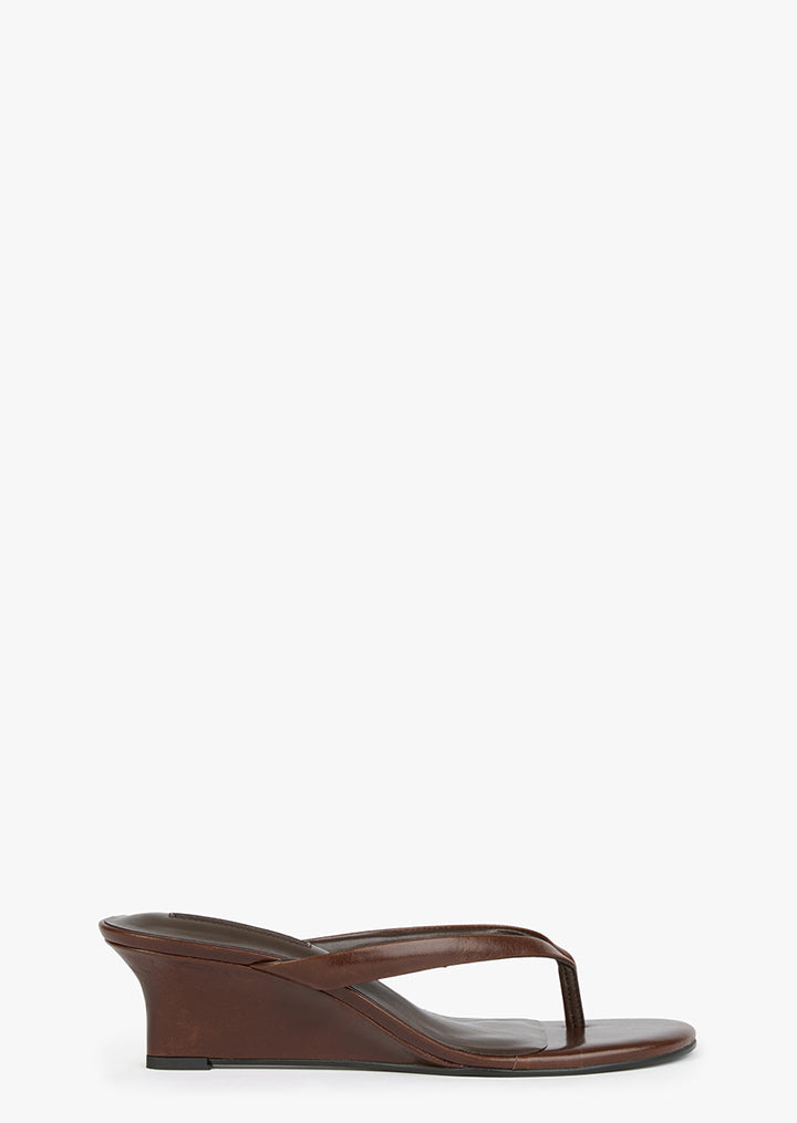 Edgy Choc Vintage - Tony Bianco