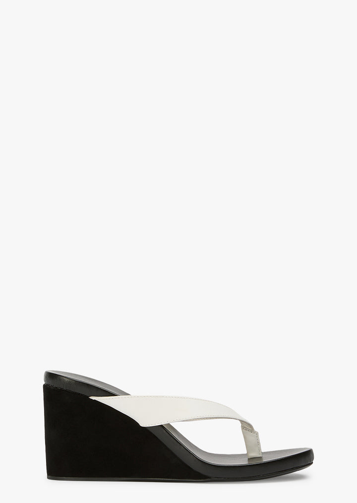 Avanti Milk Capretto/Black Suede - Tony Bianco