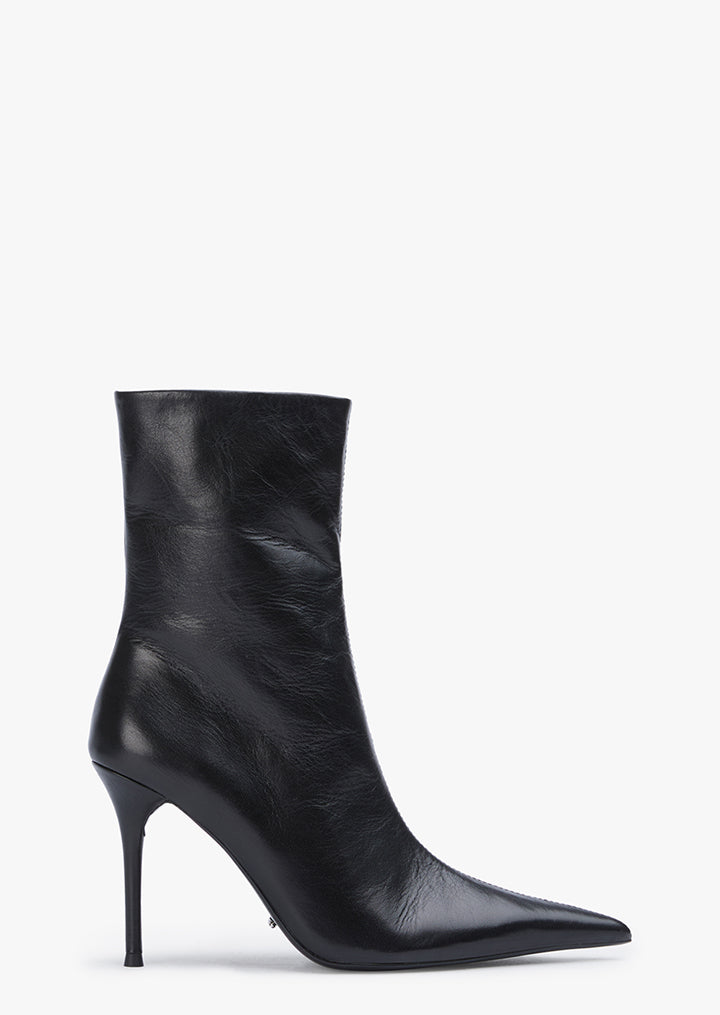 Iris Black Vintage - Tony Bianco