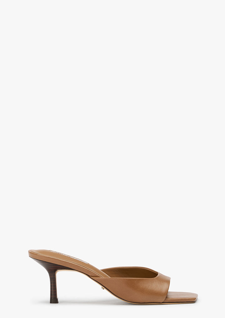 Robbie Tan Vintage - Tony Bianco